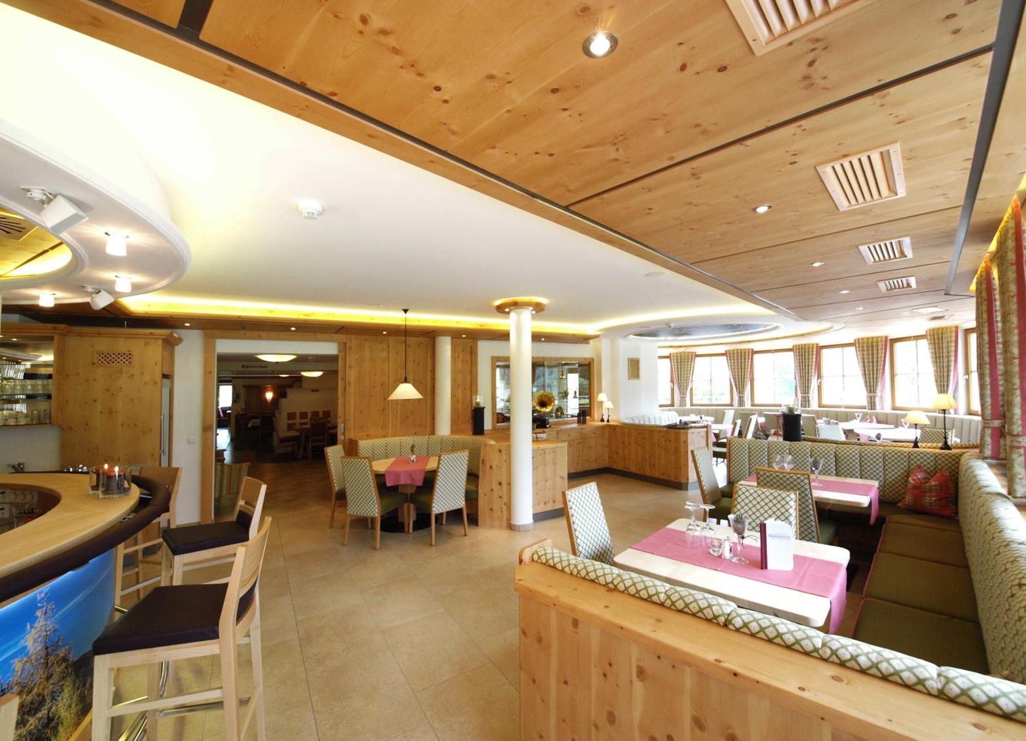 גרוסארל Berghotel Alpenklang מראה חיצוני תמונה